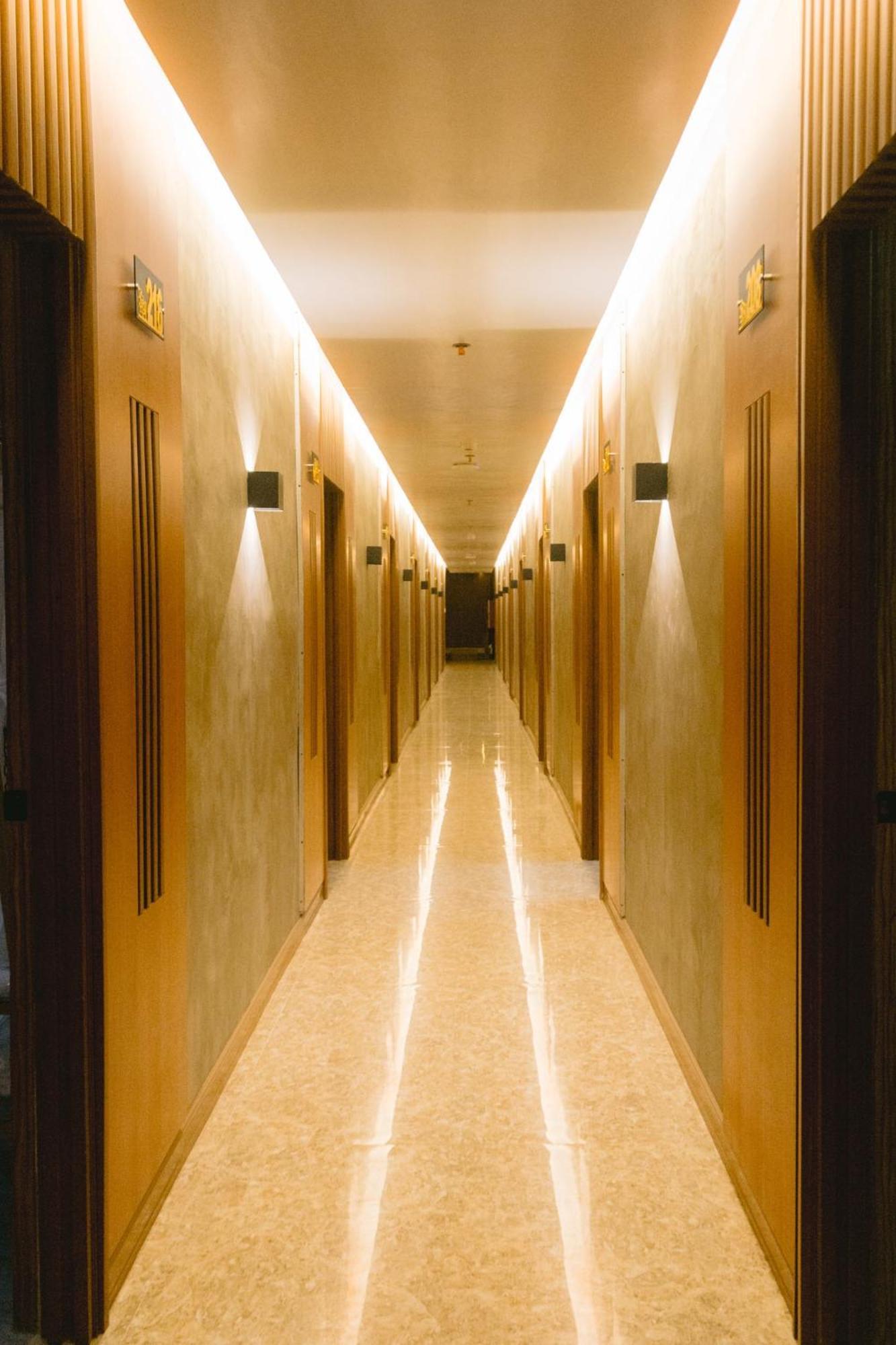 Shine Boutique Hotel Tagum Exteriör bild