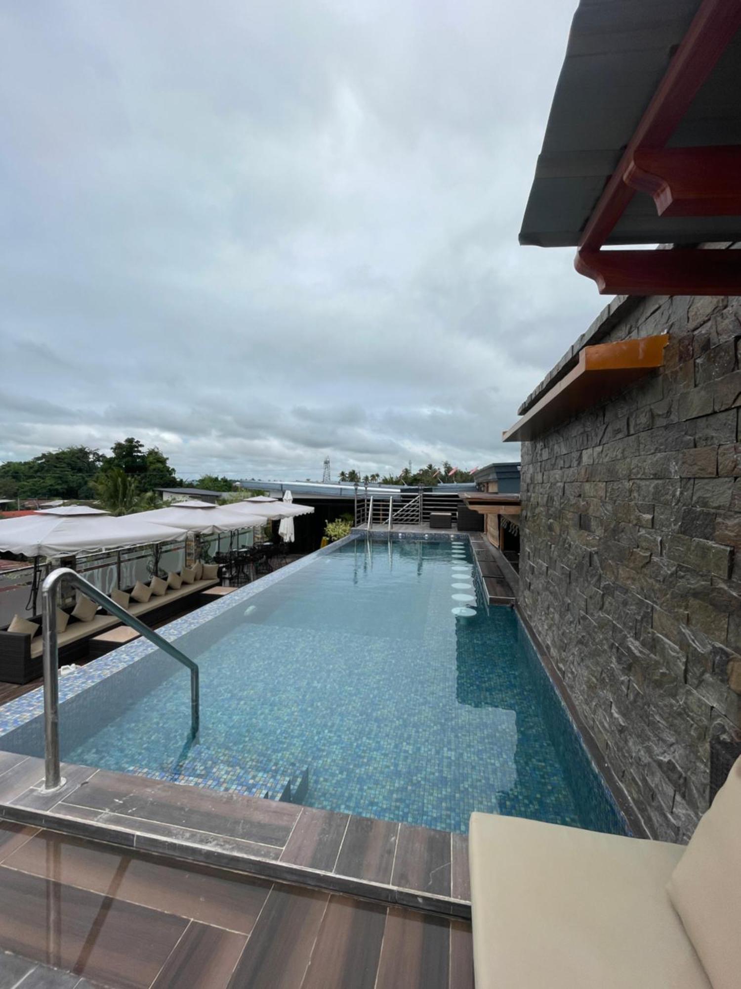 Shine Boutique Hotel Tagum Exteriör bild
