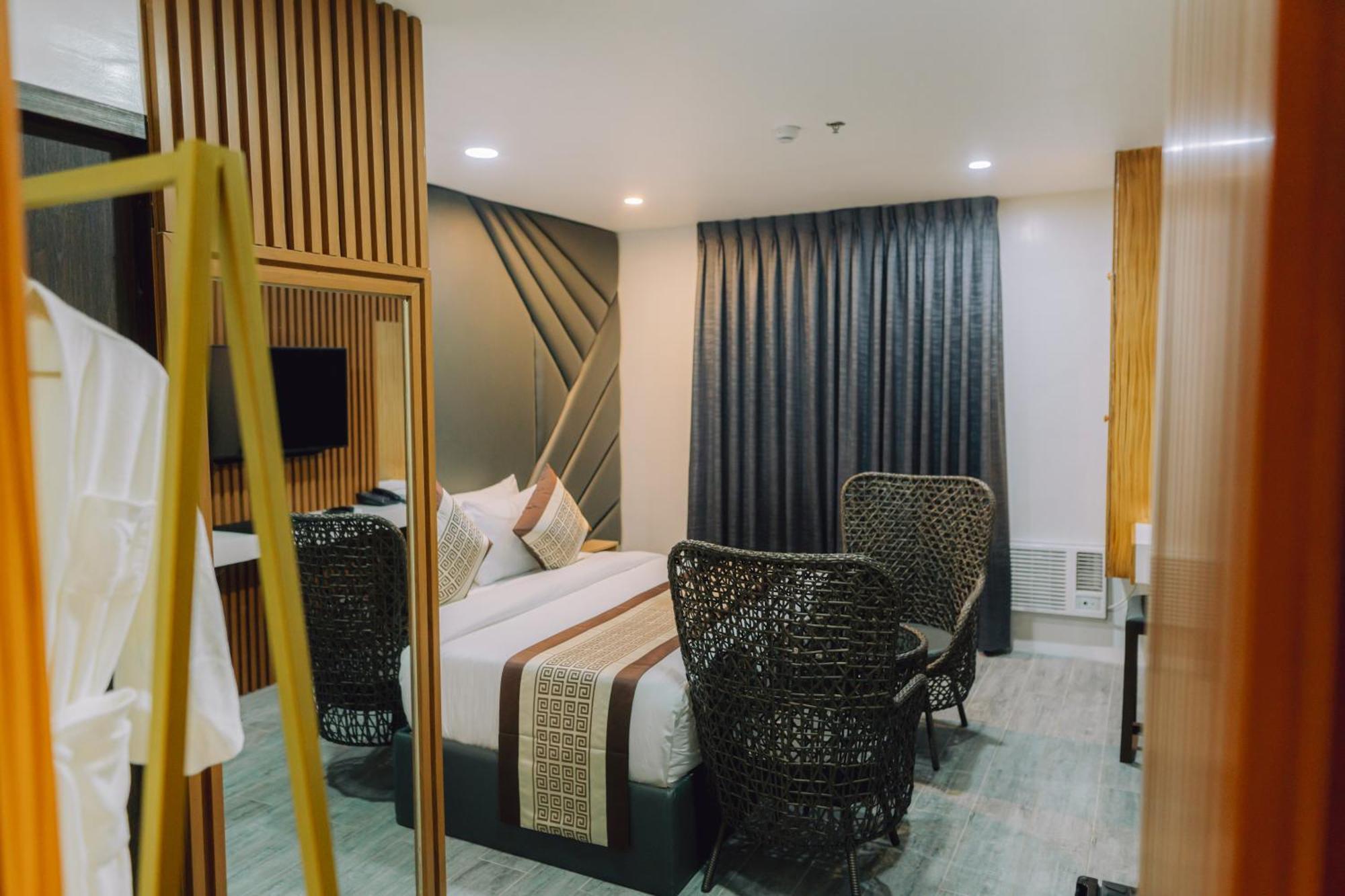 Shine Boutique Hotel Tagum Exteriör bild